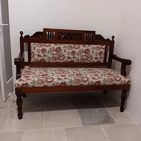 Διαμέρισμα Cecilia Traditional House-suites *