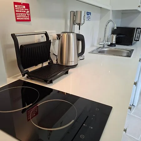 Cecilia Traditional House-suites