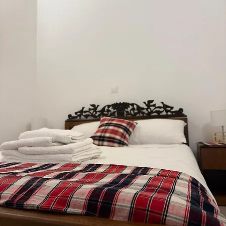 Cecilia Traditional House-suites Διαμέρισμα