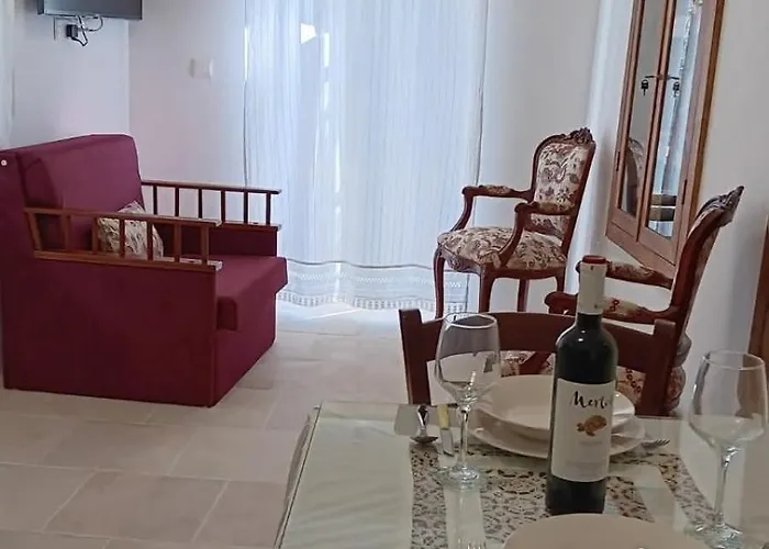 Appartamento Cecilia Traditional House-suites