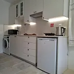Cecilia Traditional House-suites * Kalopanagiotis