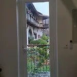 Cecilia Traditional House-suites Apartament