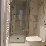 Cecilia Traditional House-suites Apartament *