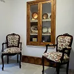 Cecilia Traditional House-suites *
