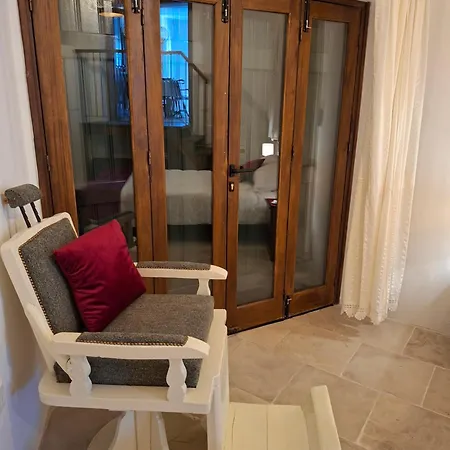 Cecilia Traditional House-suites アパート