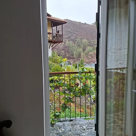 Daire Cecilia Traditional House-suites