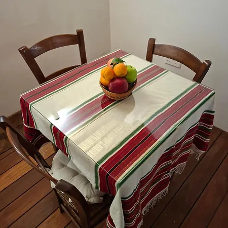 Cecilia Traditional House-suites *