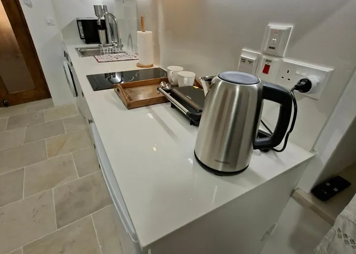 Cecilia Traditional House-suites Apartament *