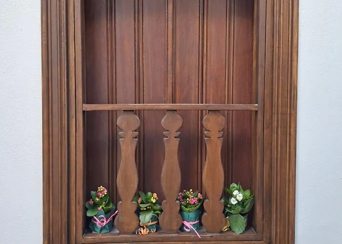 Cecilia Traditional House-suites