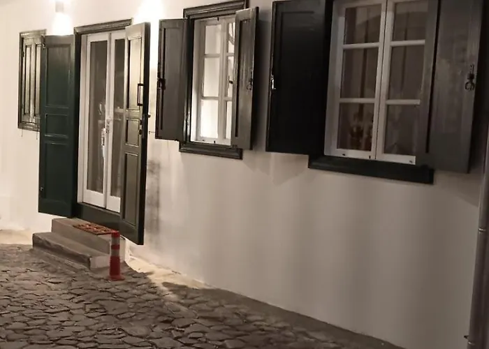 Cecilia Traditional House-suites Kalopanajotis