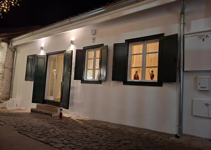 Apartament Cecilia Traditional House-suites Kalopanajotis